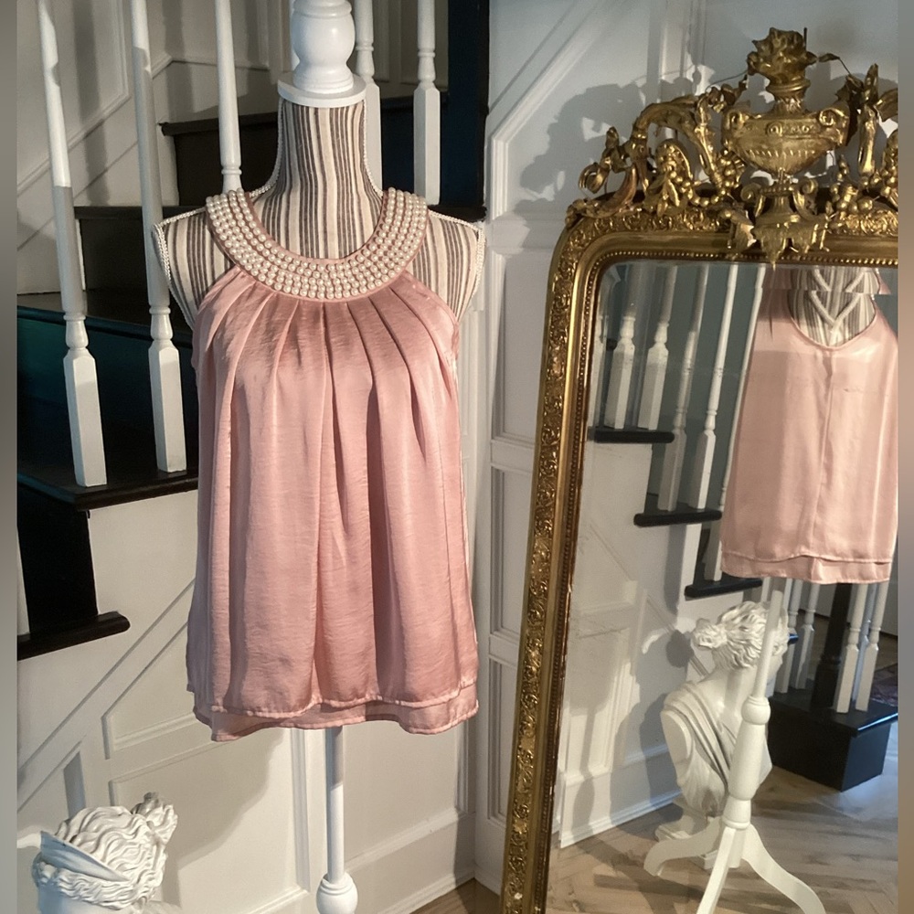 Adiva pink sleeveless pearl top